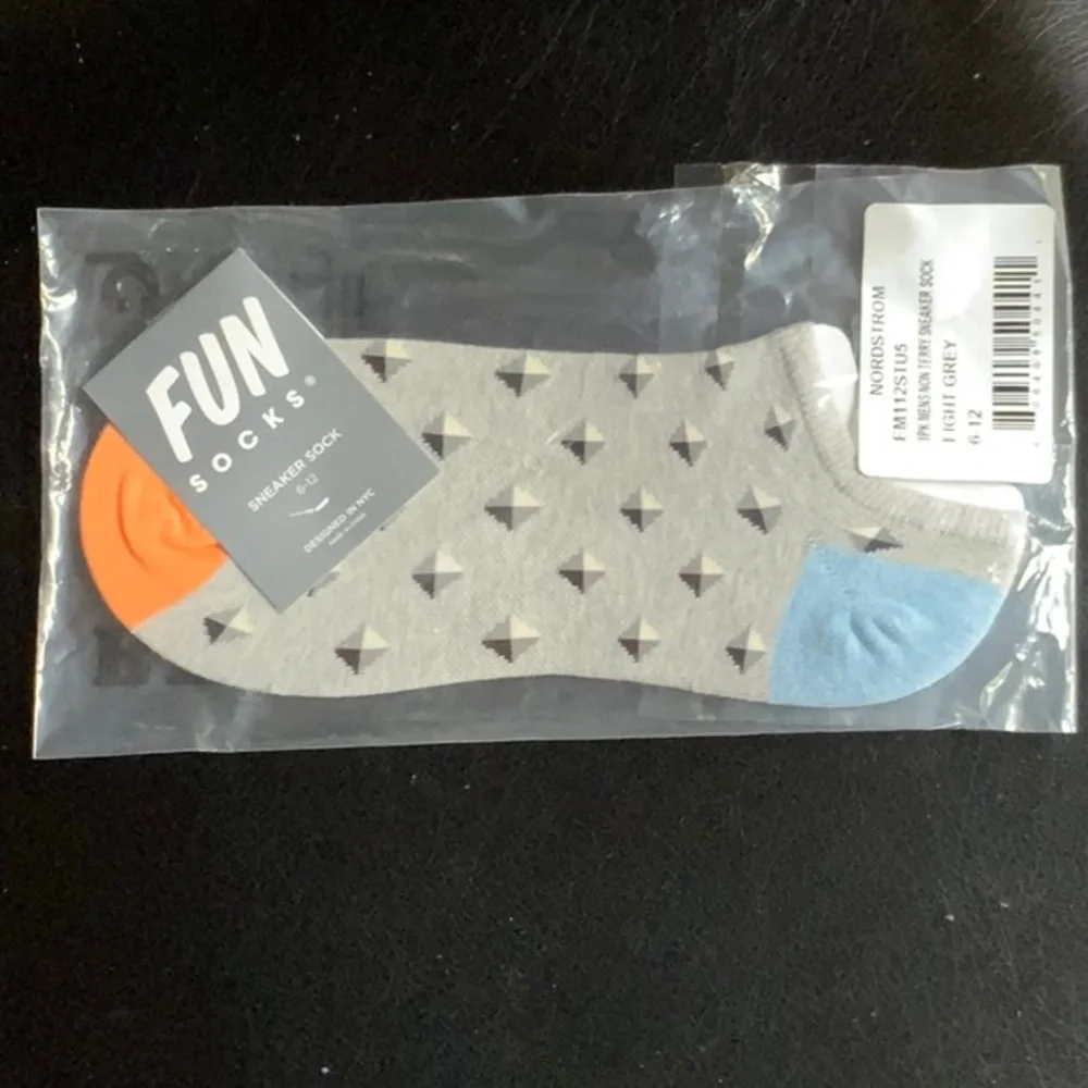 NWT Fun Socks - OS 10-13 (men’s shoe size 6-12)